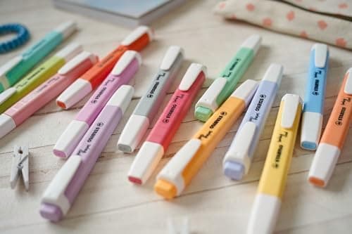 STABILO Textmarker swing cool Pastel für Kinder - Schulzweck - 14er Pack - Unenschädliche Farben - Schulbuch UV-Unterstr
